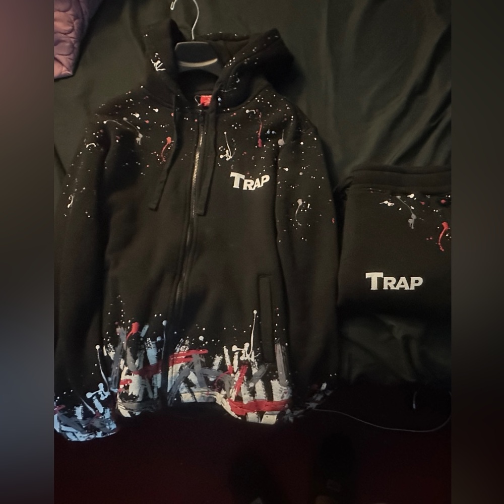 Victorious X Trap hoodie & joggers